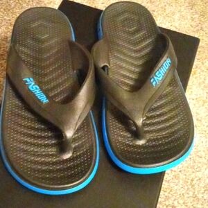 Sport flip flops